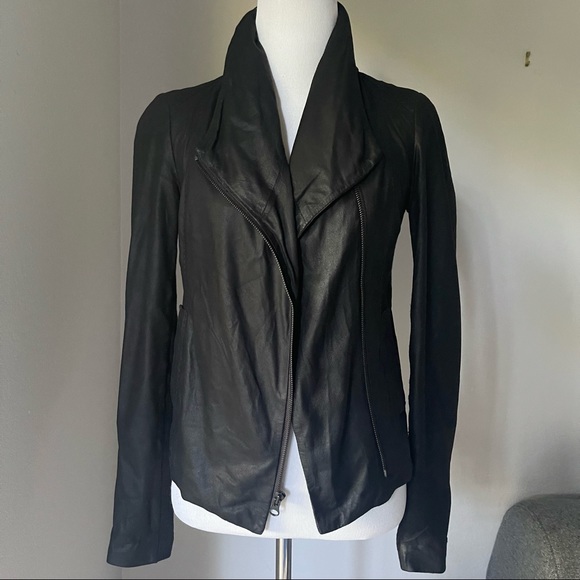 Vince Light Weight Leather Scuba Jacket - Picture 2 of 6